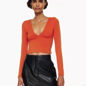 Aritzia Babaton Contour Deep V-neck Long-sleeve Minimalist Crop Top Medium NWT